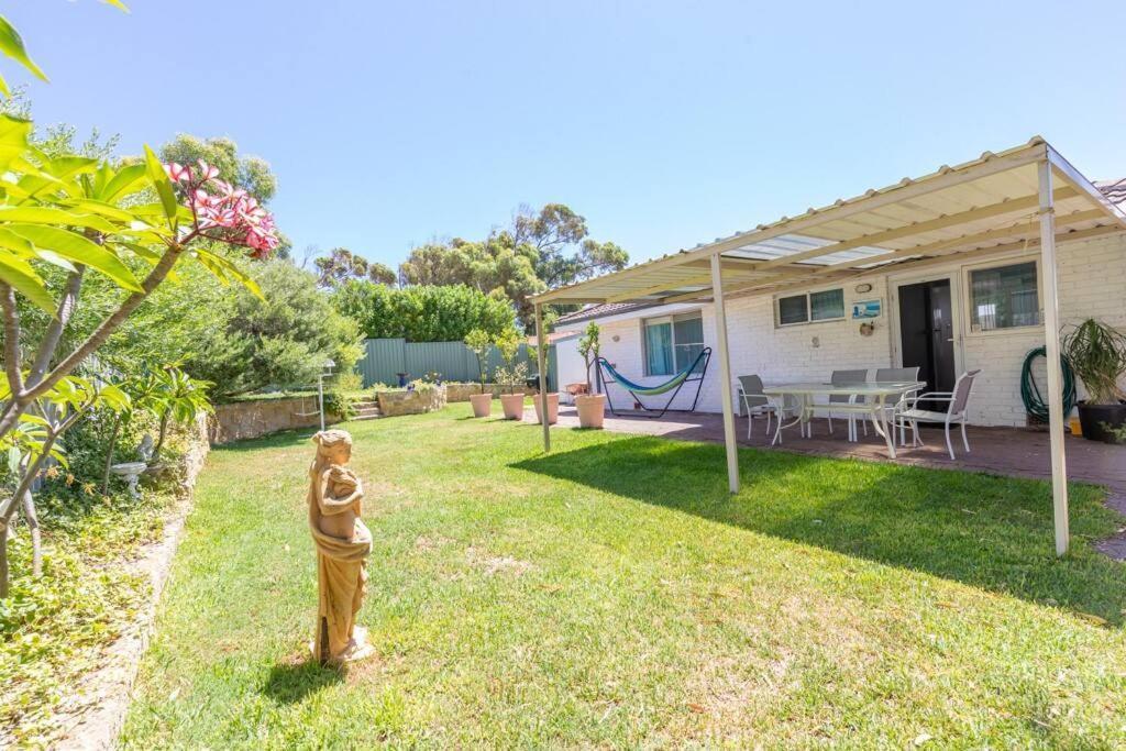 Shabby Chic Shack - 2 Bedroom Beach Cottage Yanchep Exteriér fotografie